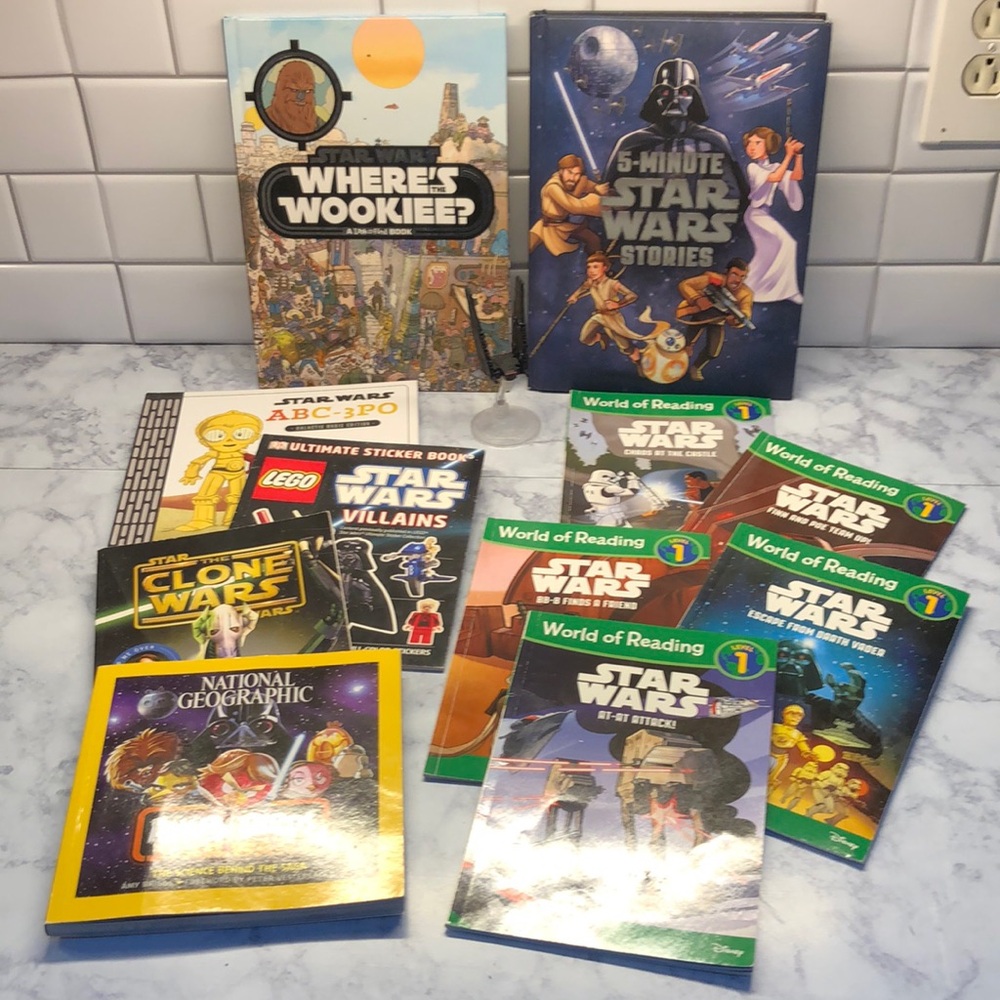 Lot of Star Wars Books with Kylo REN Command Shuttle